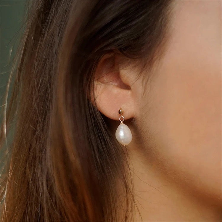 Freshwater Pearl Earrings
