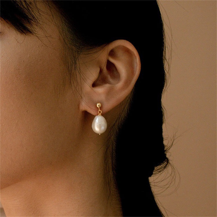 Freshwater Pearl Earrings