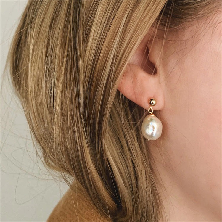 Freshwater Pearl Earrings