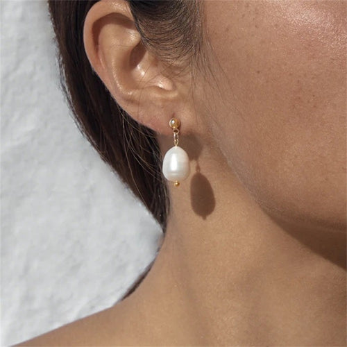 Freshwater Pearl Earrings