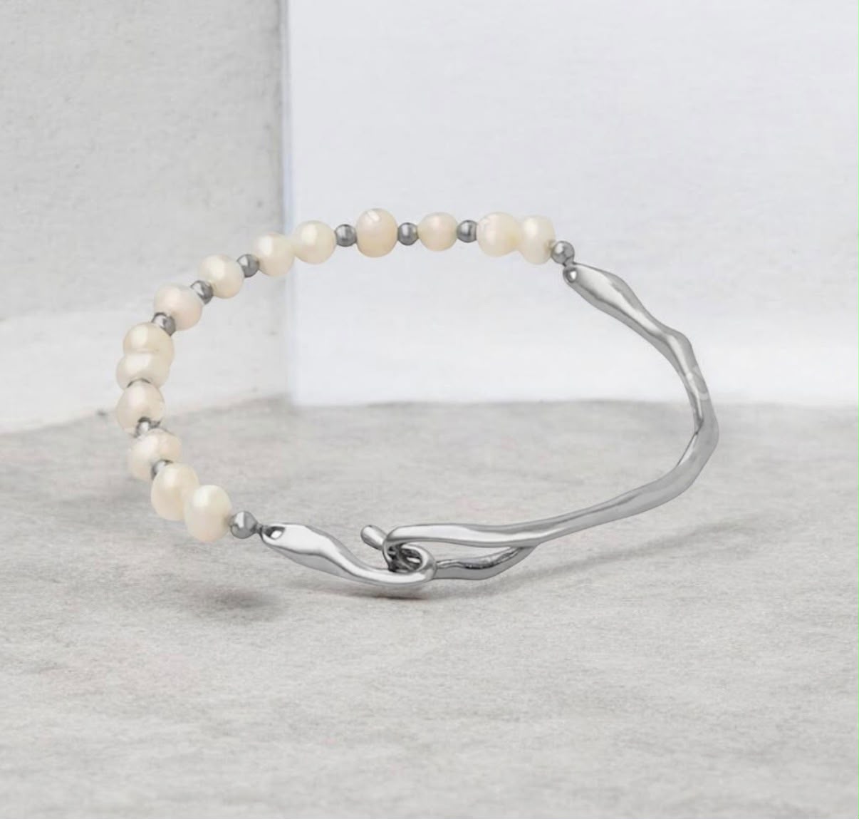 Freshwater Pearl & Stainless Steel Bracelet